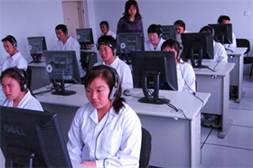 标题：内蒙古特殊职业技术学校的学生上机实践
浏览次数：57165
发布时间：2018-06-04